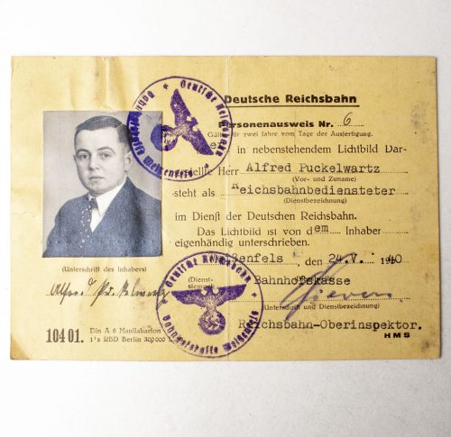 Deutsche Reichsbahn Personenausweis with passphoto (1940)