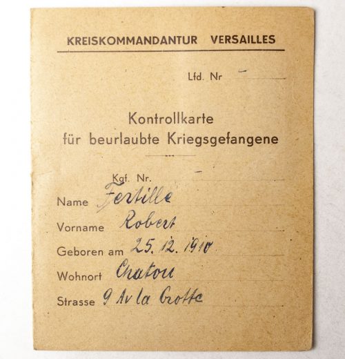Kreiskommandatur Versailles Kontrollkarte für beurlaubte Kriegsgefangene 1944 (with passphoto)