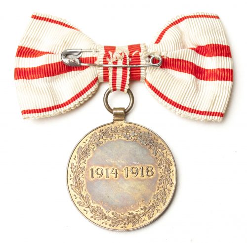 WWI Austrian Commemortive medal on female ribbon bow