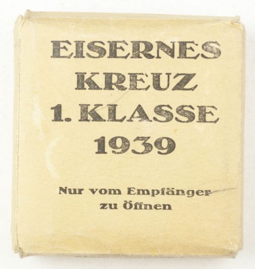 Iron Cross first Class (EK1) in green case and outer carton by maker Klein & Quenzer