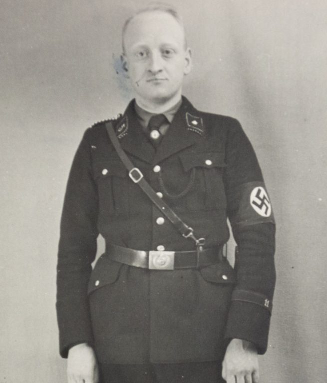 Photo SS man in black uniform
