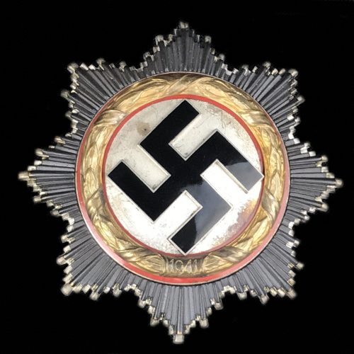 Deutsches Kreuz in Gold (DKIG) in case by maker 