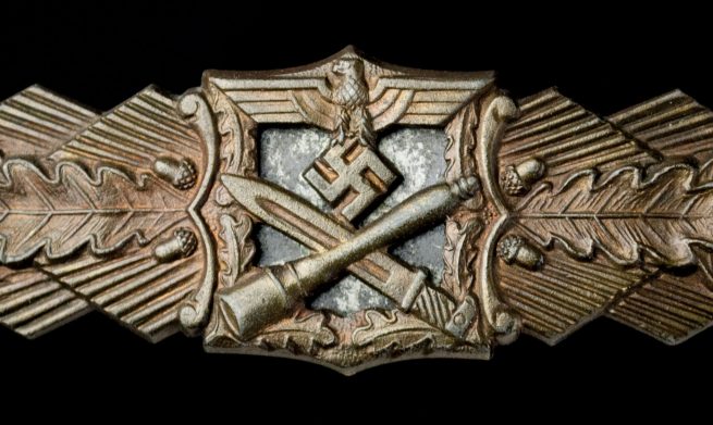 Nahkampfspange in bronze / Close Combat Clasp - by maker JFS