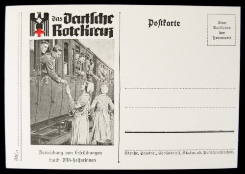 Postcard Das Deutsche Rote Kreuz (DRK) Darreichung von Erfrischungen dutch DRK-Herferinnen