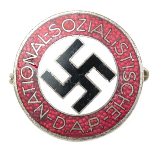 NSDAP Parteiabzeichen RZM M113 (Maker Christian Lauer)