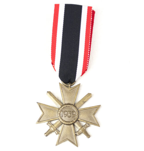 Kriegsverdienstkreuz mit Schwerter (KVK) War Merit Cross with Swords