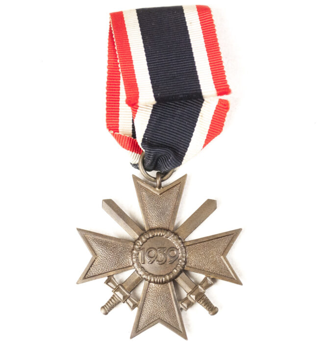 Kriegsverdienstkreuz mit Schwerter (KVK) War Merit Cross with Swords -