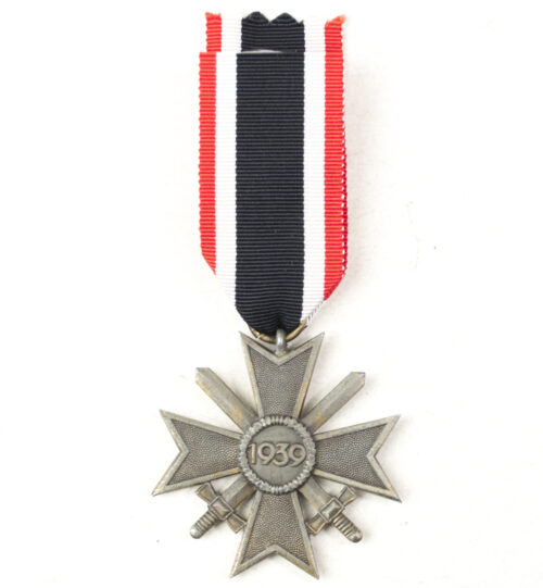 Kriegsverdienstkreuz mit Schwerter (KVK) War Merit Cross with Swords (maker marked)