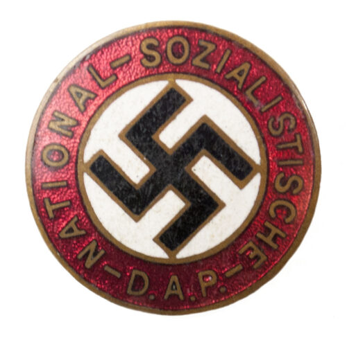 NSDAP Parteiabzeichen marked Ges. Gesch.
