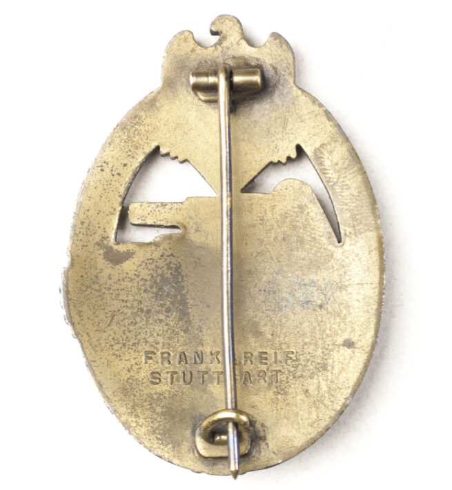 Panzer Assault Badge (PAB) Panzerkampfabzeichen (PKA) in bronze by maker Frank & Reif
