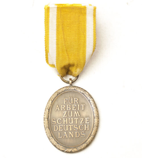 Westwall / Schutzwall medal