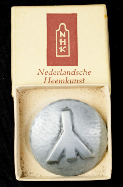 (NSB) Nederlandsche Heemkunst cultural Man-rune runic brooch with original case (EXTREMELY RARE!)