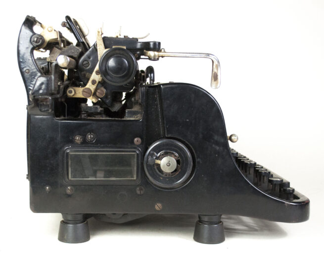 Dutch 1940 dated Olympia typewriter with SS-Button