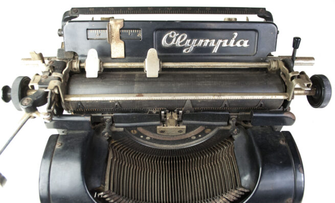 Dutch 1940 dated Olympia typewriter with SS-Button
