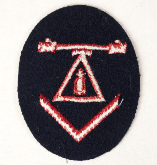 Kriegsmarine (KM) Entfernungsmesser mit Seeziel- und Fla.-E-Messausbildung abzeichen