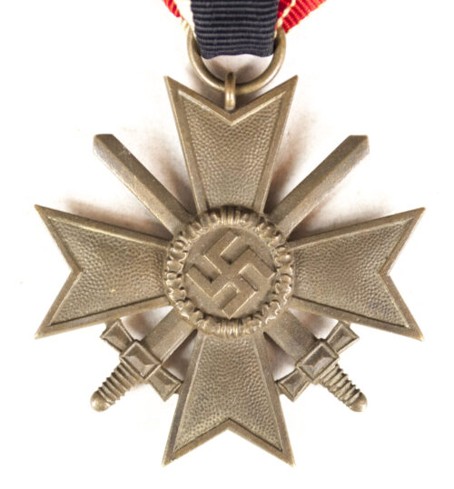 Kriegsverdienstkreuz mit Schwerter (KVK) War Merit Cross with Swords