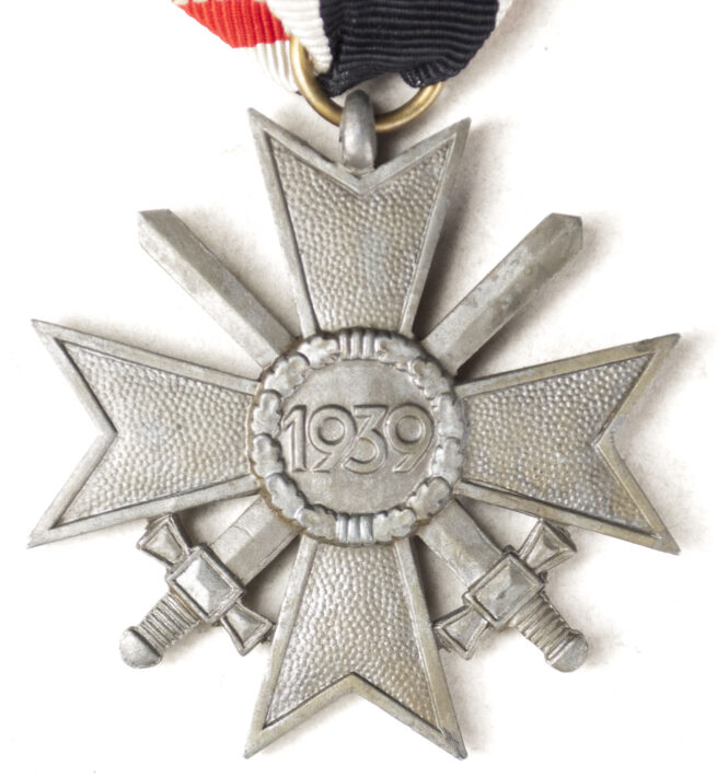 Kriegsverdienstkreuz mit Schwerter (KVK) War Merit Cross with Swords