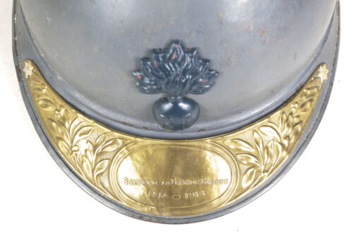 M15 Adrian Helmet with Soldt de la Guerre 1914 - 1918 helmet plate