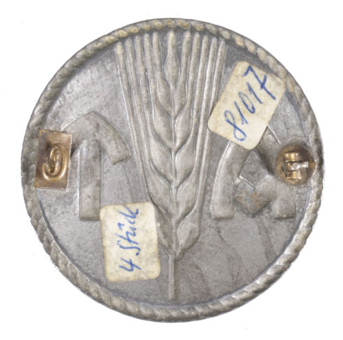 (Norway) Arbeidstjensten AT-brooch (large)