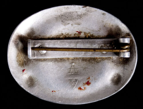 Reichsarbeitsdienst (RADw) female brooch (maker Assmann)