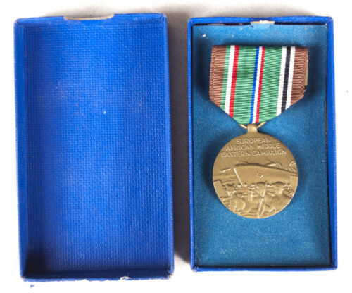 (USA) European, Afrika, Middle Wastern Campaign medal + case