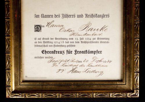 Ehrenkreuz für Frontkämpfer Erinnerungsblatt in originalofficial frame