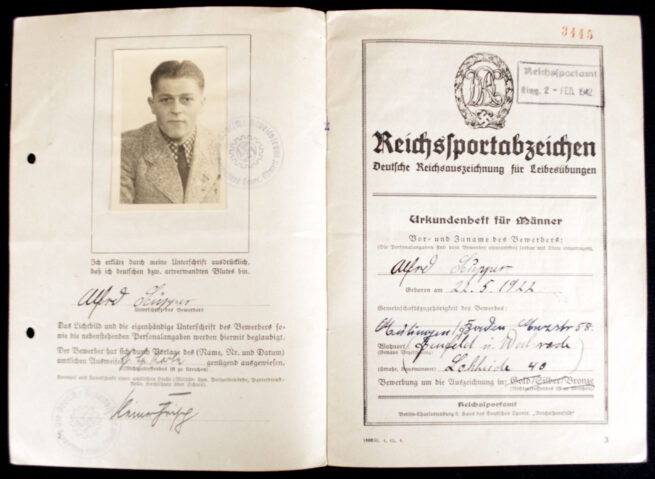 DRL Deutsches Reichssportabzeichen in bronze Urkundenheft with Passphoto