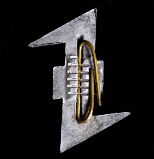 Dutch SS Germanic SS Visorcap Wolfsangel insignia