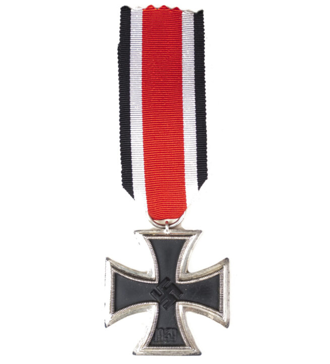 Eisernes Kreuz Zweite Klasse (EK2) Iron Cross second class (Maker Julius Mauer)