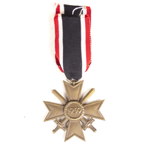 Kriegsverdienstkreuz mit Schwerter (KVK) War Merit Cross with Swords