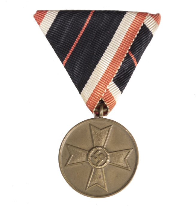Kriegsverdienstmedaille an Dreieicksband War Merit Medal Austrian mount (RARE!)