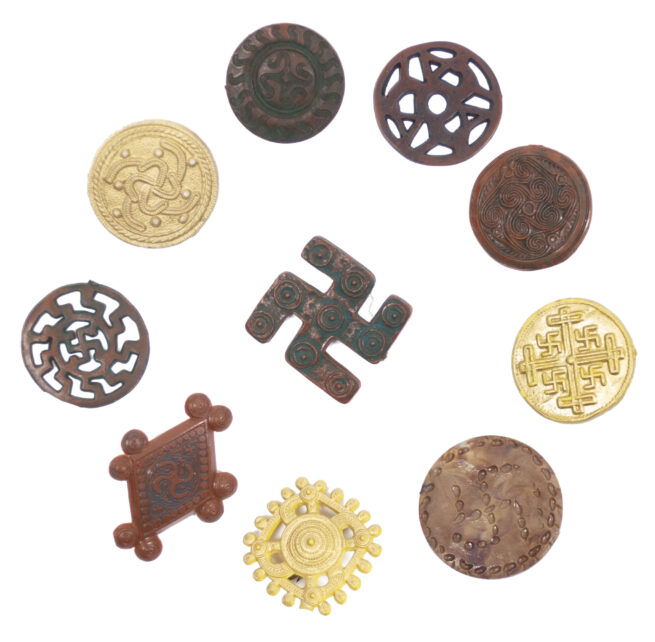 Deutsche Kulturvölker complete series of ancient German sunwheelswastika designs
