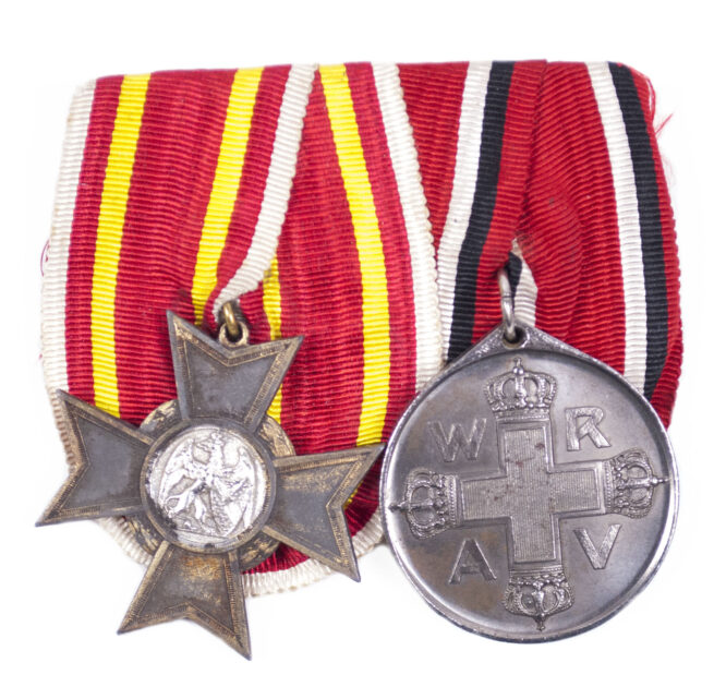 WWI BadenPreussen medalbar with Baden Kriegsverdienstkreuz + Prussian Red Cross medal