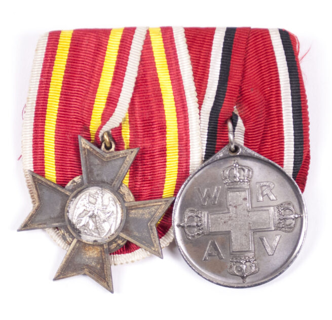 WWI BadenPreussen medalbar with Baden Kriegsverdienstkreuz + Prussian Red Cross medal