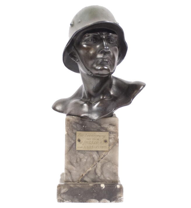 Wehrmacht (heer) Soldier bust on marble base 8.(M.G.) I.R.15 (1934)