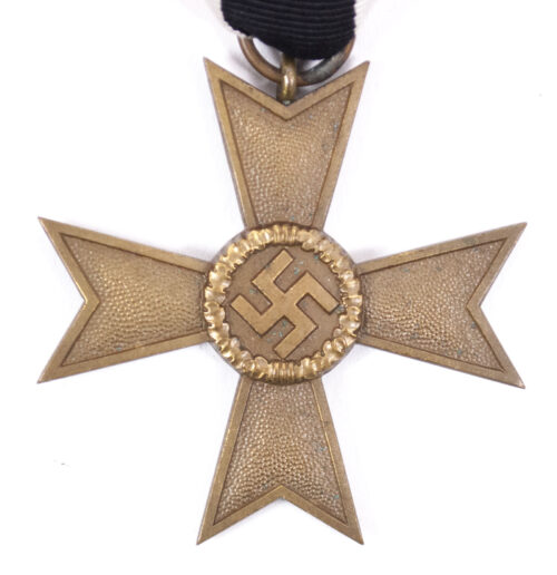 Kriegsverdienstkreuz (KVK) Ohne Schwerter War Merit Cross without swords