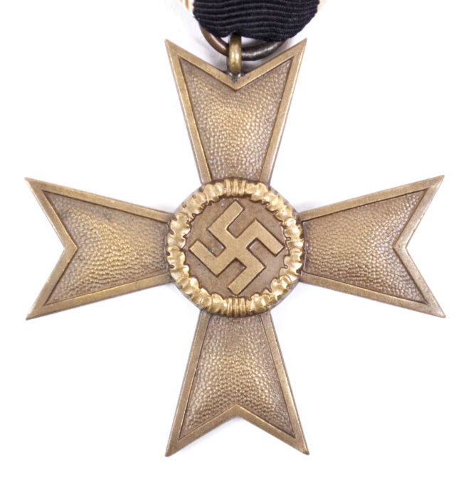 Kriegsverdienstkreuz (KVK) Ohnre Schwerter War Merit Cross without swords.