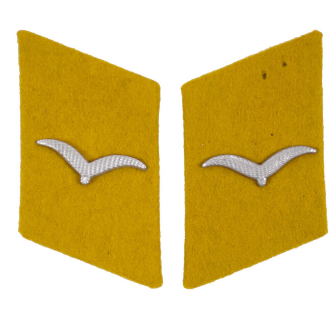 Luftwaffe Flying Personnel pair of collar tabs