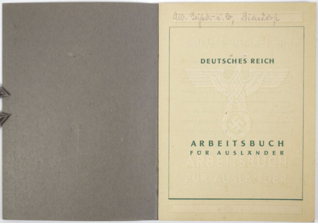 Arbeitsbuch für Ausländer (Ostarbeiter) with passphoto