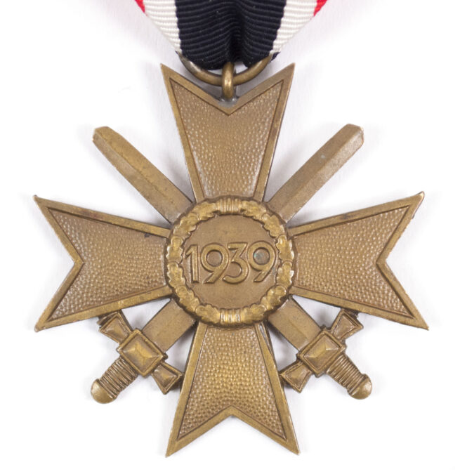 Kriegsverdienstkreuz mit Schwerter War Merit Cross with swords