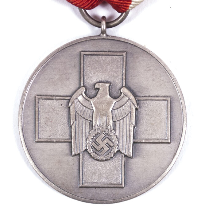 WWII Volkspflege (Social Welfare) medal with needle