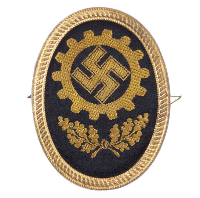 Deutsche Arbeitsfront (DAF) visor cap insignia