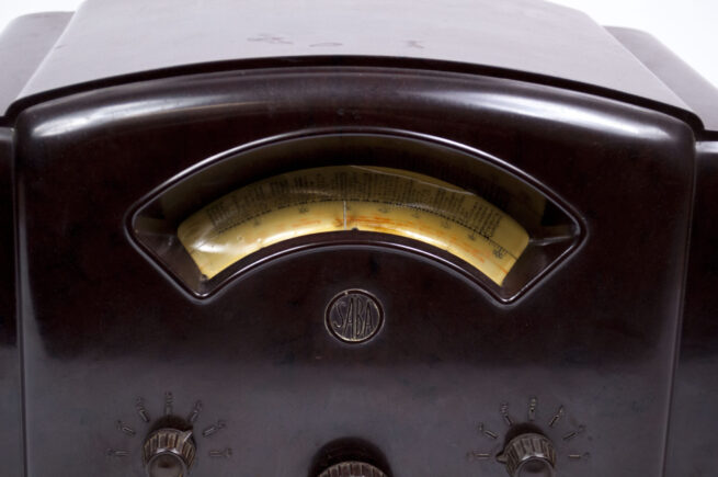 Bakelite radio reciever Saba 520W (1934)