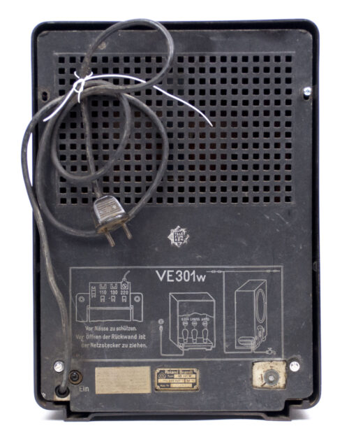 German WWII RadioVolksempfanger - VE 301W (1933)