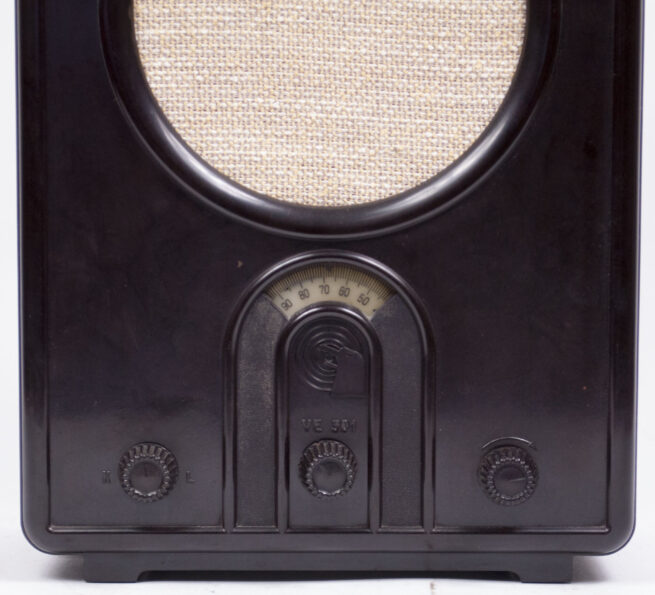 German WWII RadioVolksempfanger - VE 301W (1933)