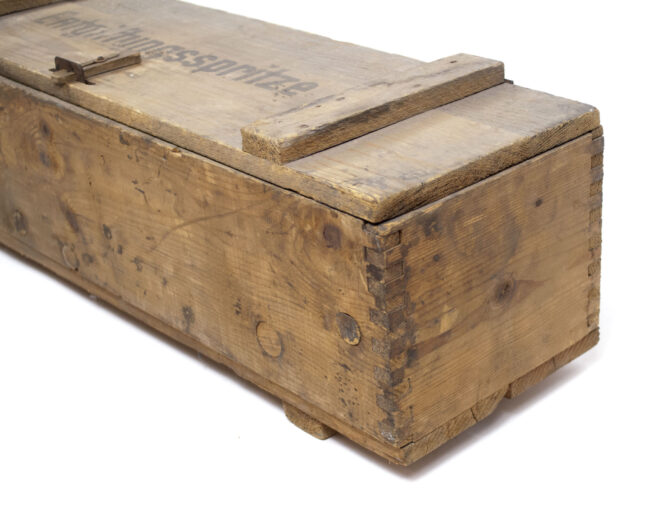 Luftschutz Entgiftungsspritze + original wood crate (1944) - RARE!