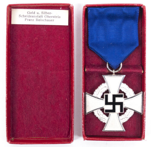 Treue Dienst 25 Jahre + Etui Loyal Service 25 years + case (maker Franz Reischauer)