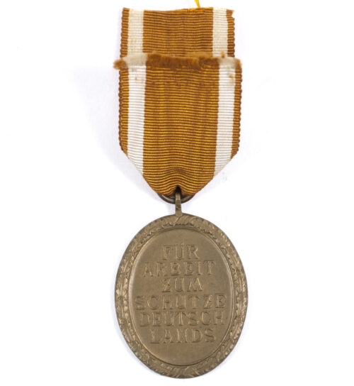Westwall / Schutzwall medal