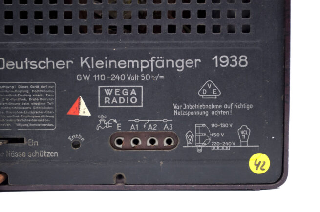 German WWII Radio/Volksempfanger - Deutscher Kleinempfänger 1938