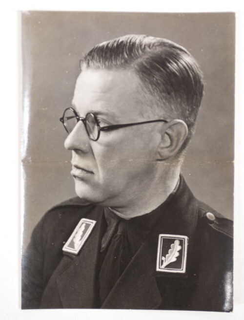 (NSB) Photomap with two photo's of Kameraad F. Breedvelt (Foto Hasewinkel)